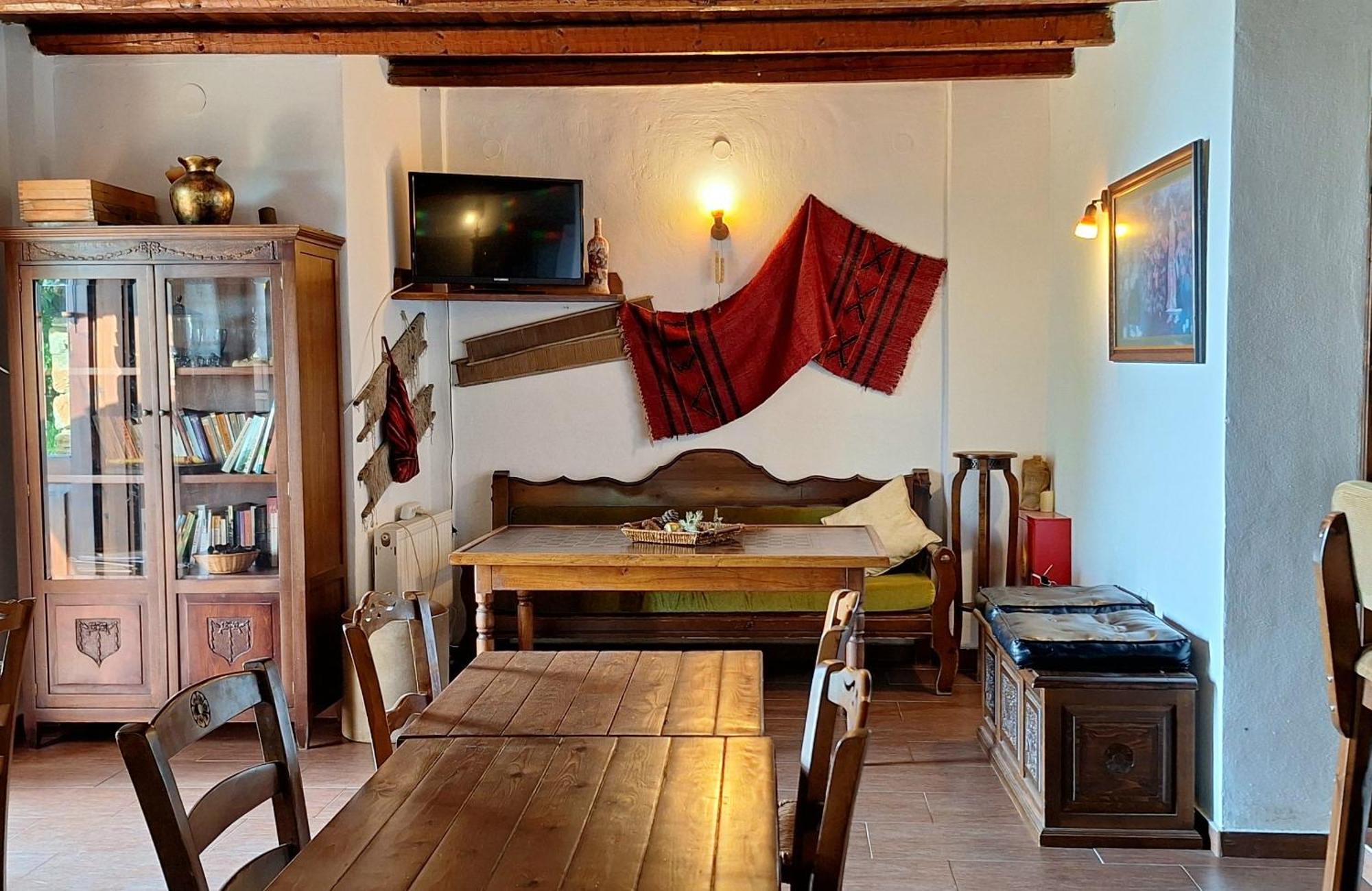 Kastania Gi Apartment Palaios Panteleimonas Bagian luar foto