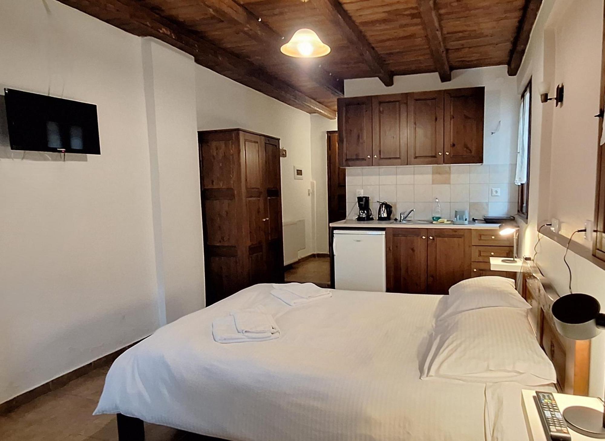Kastania Gi Apartment Palaios Panteleimonas Bagian luar foto