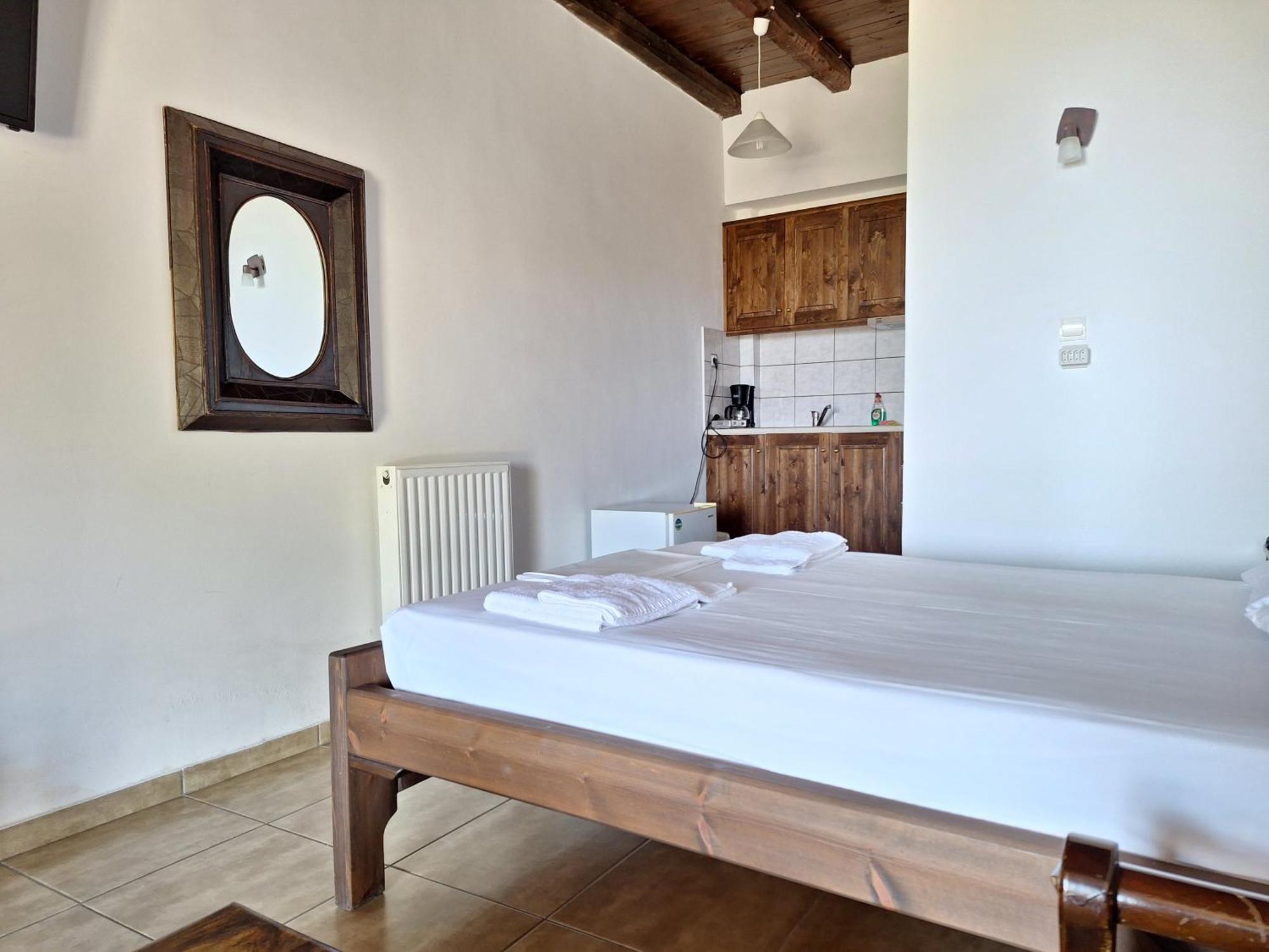 Kastania Gi Apartment Palaios Panteleimonas Bagian luar foto