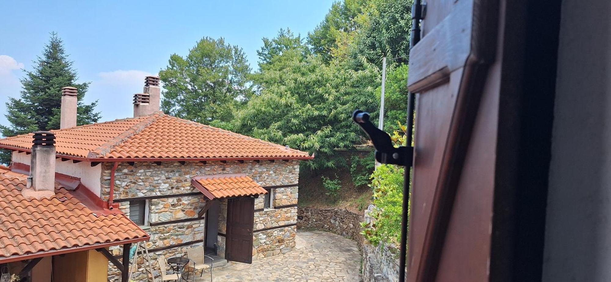 Kastania Gi Apartment Palaios Panteleimonas Bagian luar foto