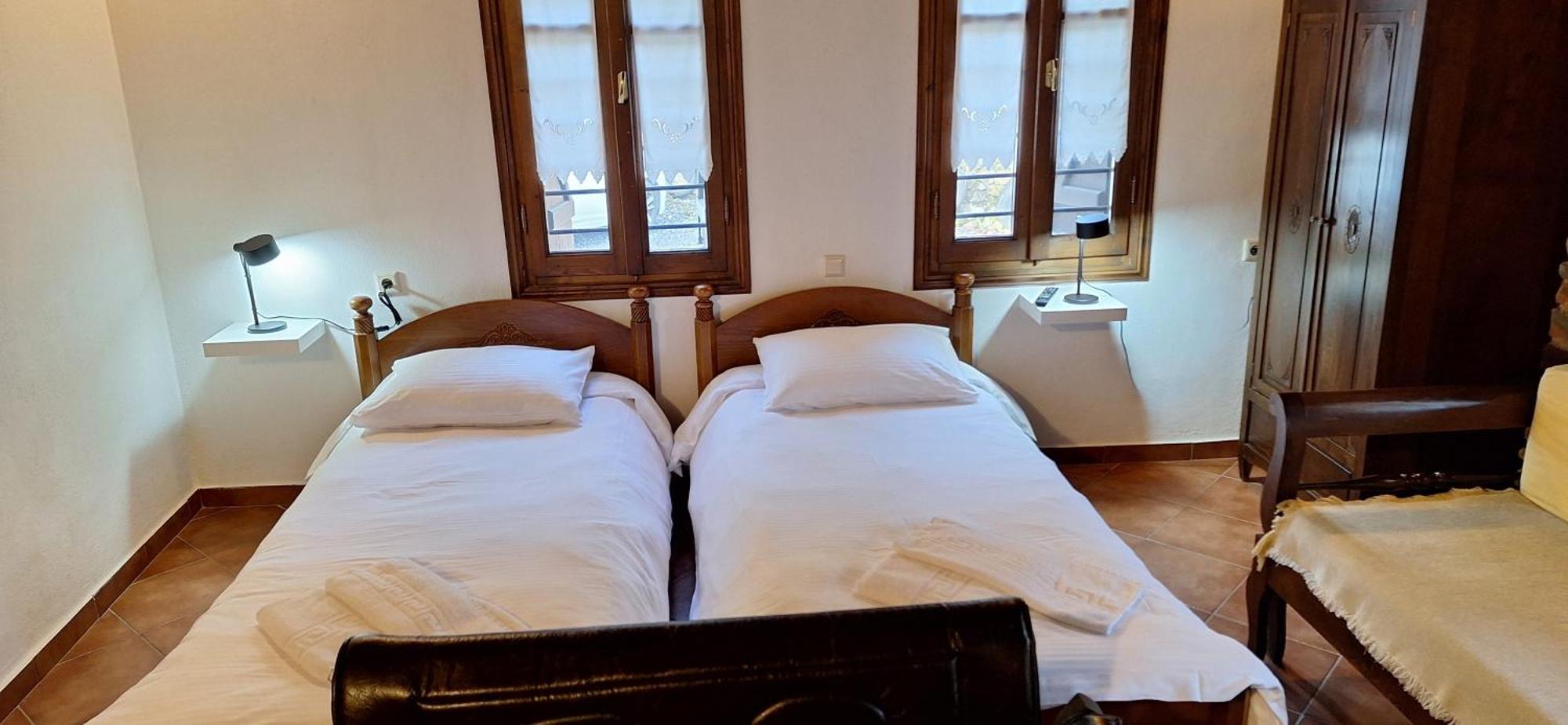 Kastania Gi Apartment Palaios Panteleimonas Bagian luar foto